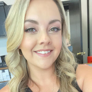 Meet your Posher, Lauren
